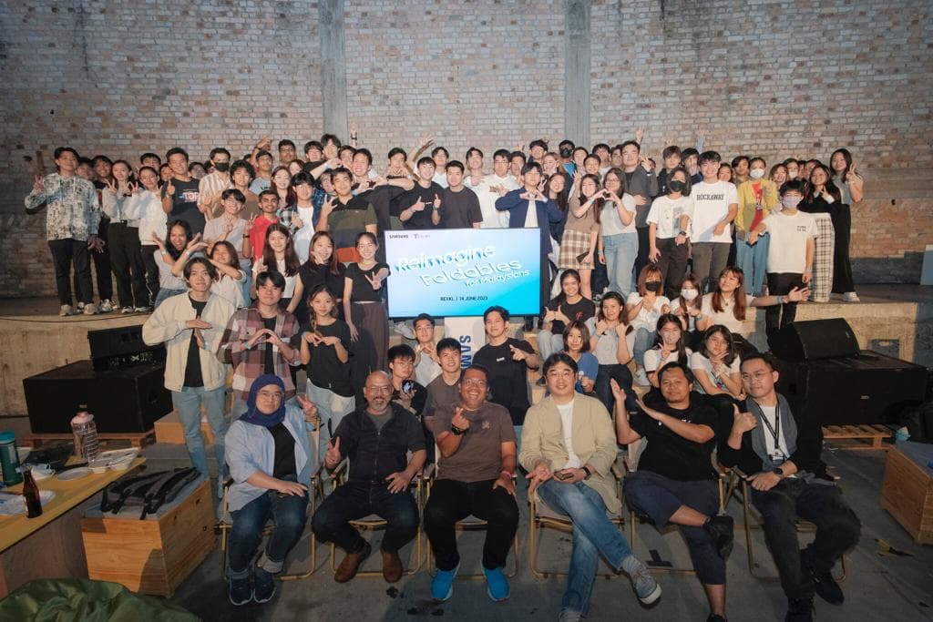Organizing Committee from AOT for Samsung x Taylor's UI/UX Hackathon